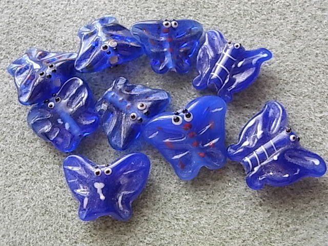 Perle (finte): 2 Glas Schmetterlinge 15mm, dunkelblau – Usato da Alpnachstad venduto da perlengaby 1