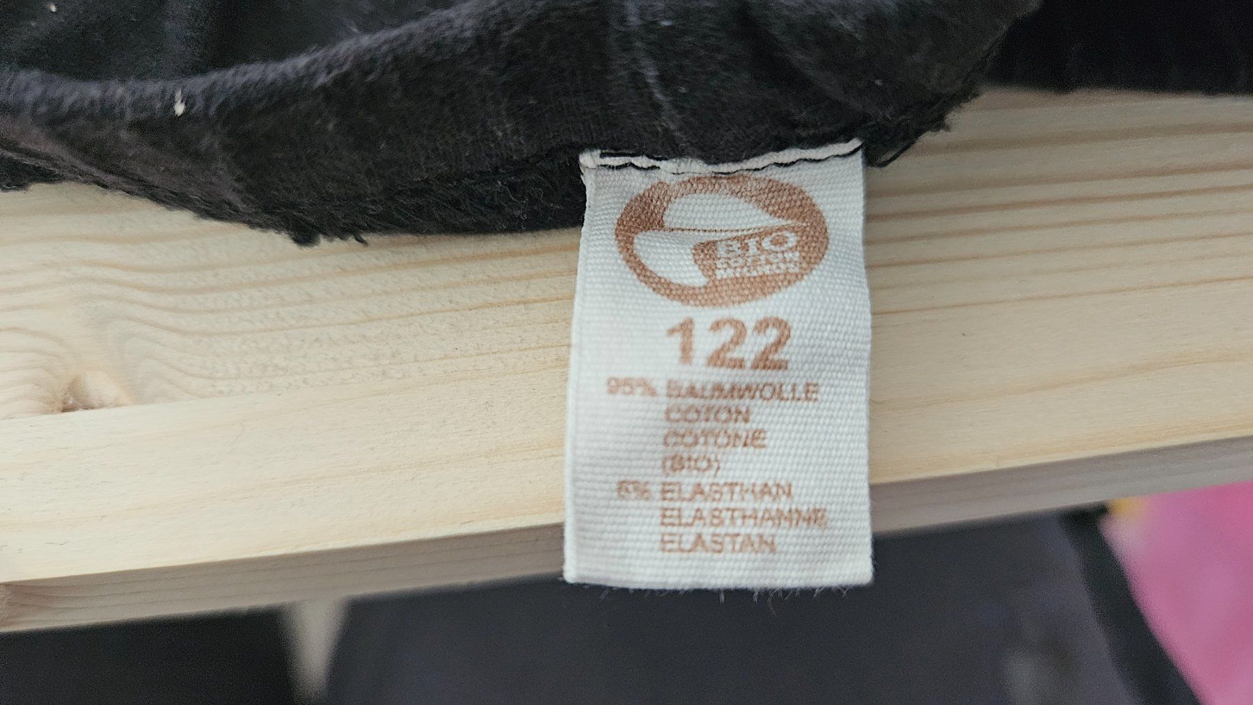 Calze & Collant: Schwarze Mädchen Leggings 3/4 Gr. 122 – Usato da Escholzmatt venduto da _die_Kaempferin 1