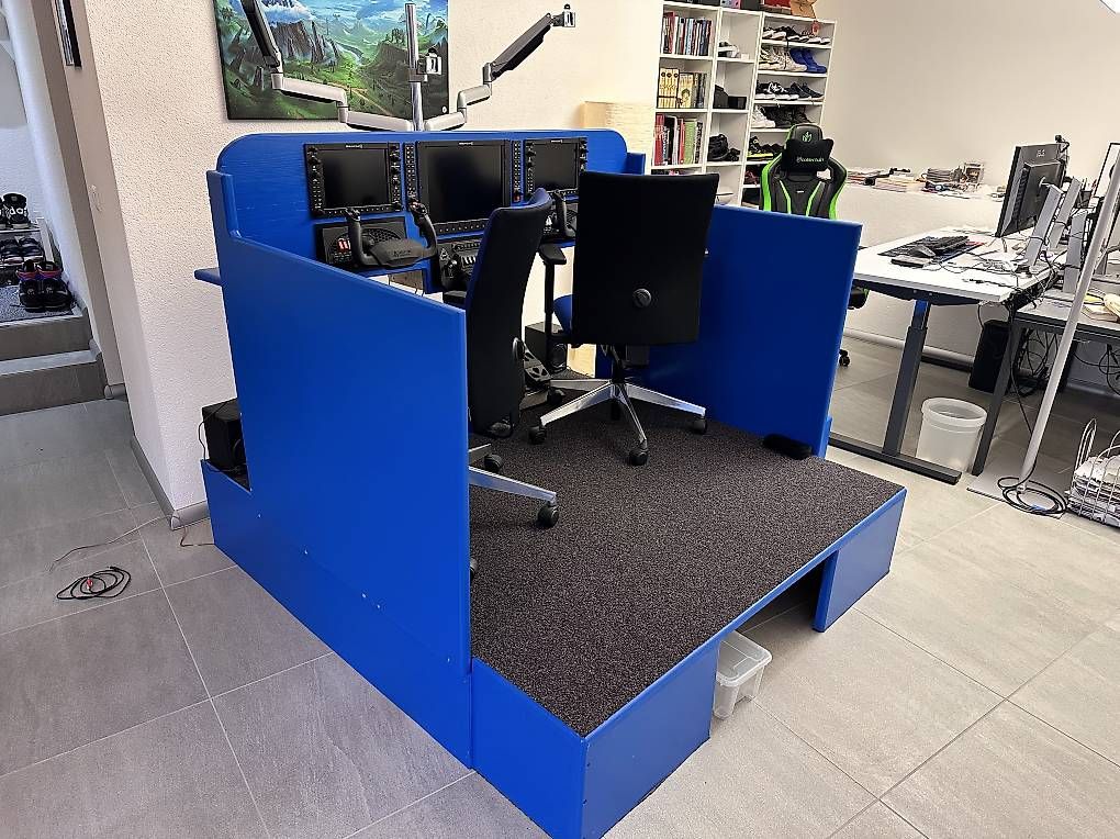 Giochi: Flight Simulator, Flugsimulator, Gestell auf 4 eu Paletten – Usato da Niederbipp venduto da dei_gf25 2