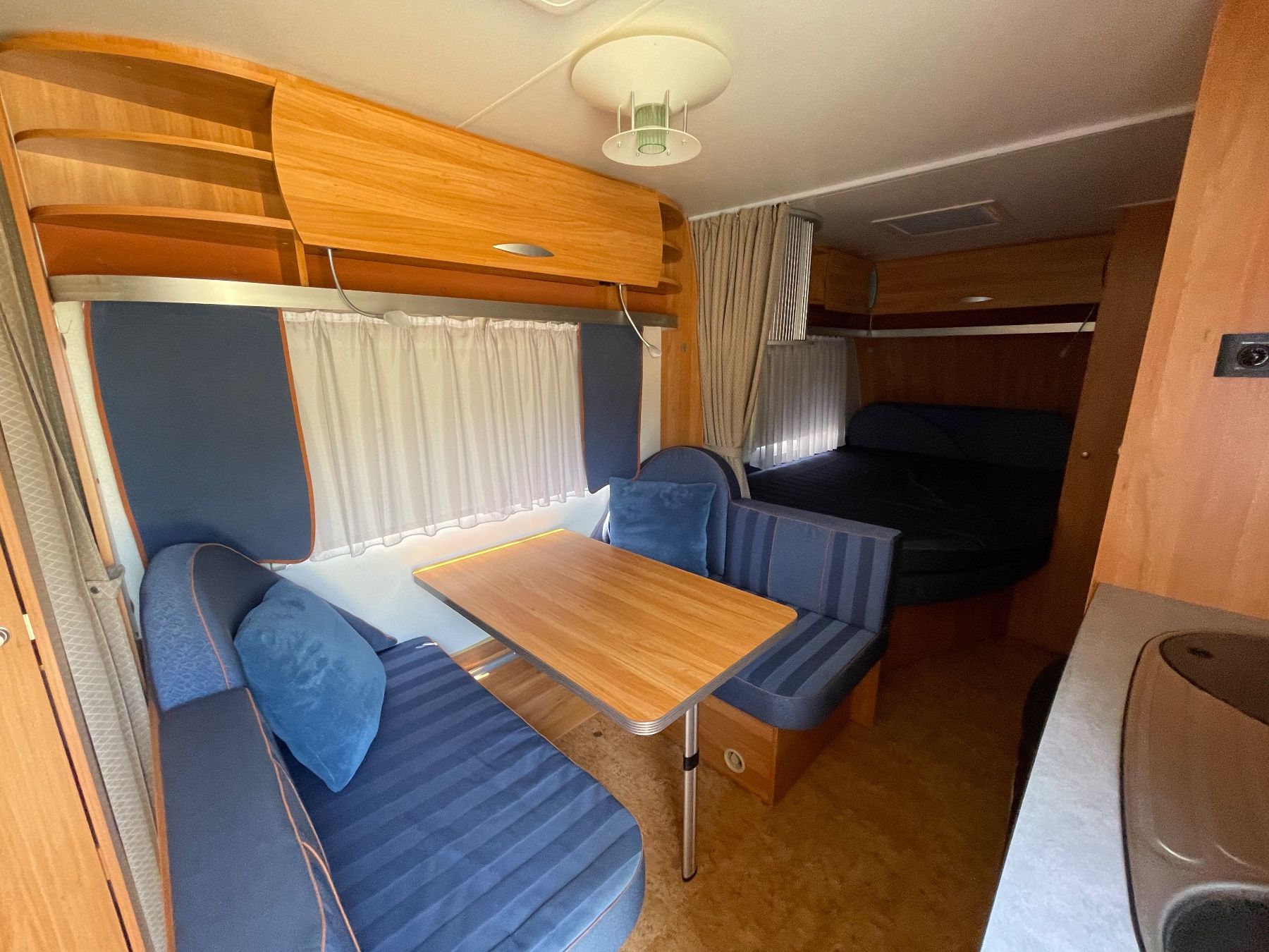 Bürstner Véhicules de camping: Bürstner Flipper 495 TK mit Etagenbett – D'occasion à Gachnang par hosti8547 3