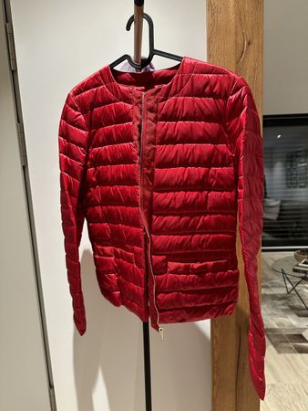 Massimo Dutti / Dünne Daunenjacke