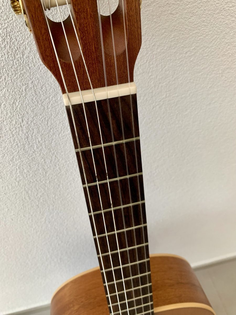 Höfner Strumenti musicali: Höfner HZ 23 Konzert Gitarre 4/4 – Usato da Uznach venduto da pegasus101 4