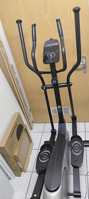 Hometrainer: Ellittica Domyos E Shape 09 acquistata da Decathlon – Usato da Morbio Inferiore venduto da Dome_ 2