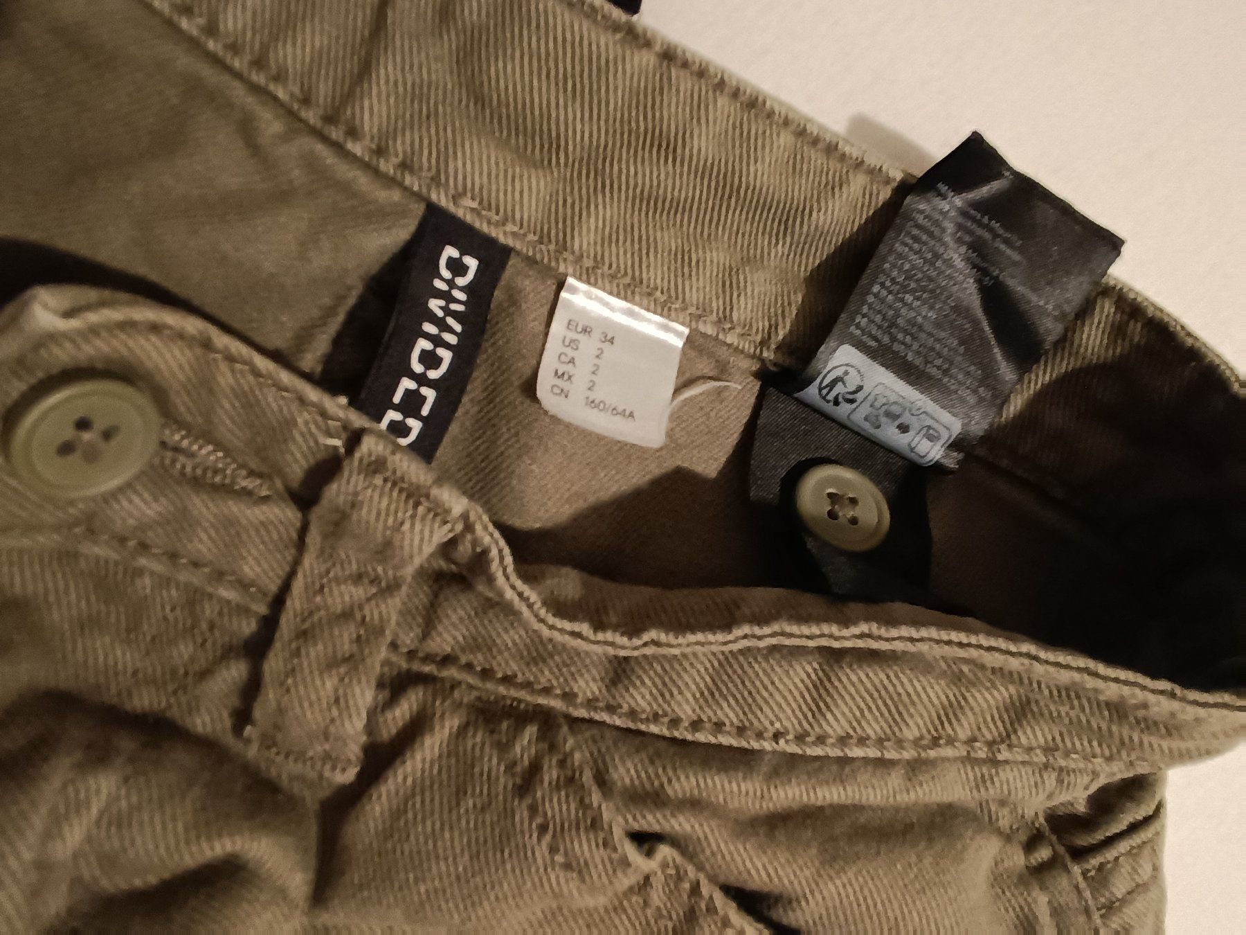 Bershka Hosen: Cargohosen 5 Paar Gr.36 – Gebraucht aus Läufelfingen von papagena02 4