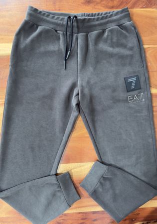 EA7 Emporio Armani Hose Ganache, Grösse S, weiter Fit