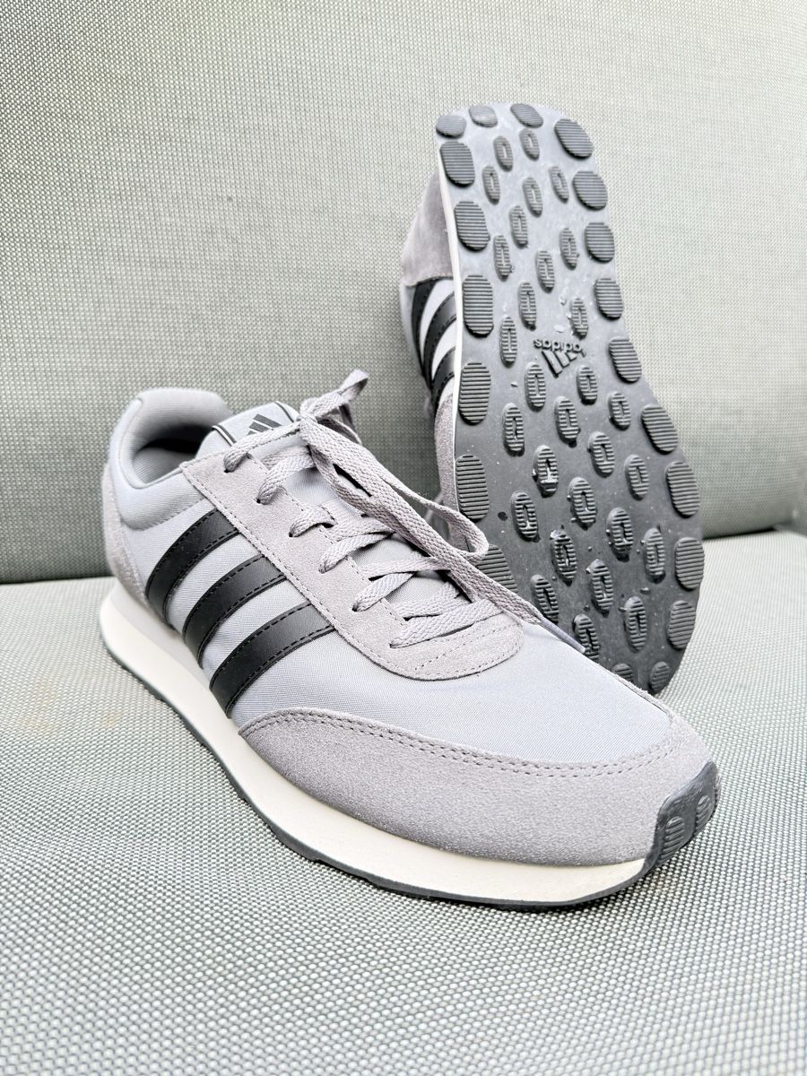 Adidas Scarpe da uomo: Adidas Gr 44 – Nuovo (secondo la descrizione) da Roggwil TG venduto da Rutschmann