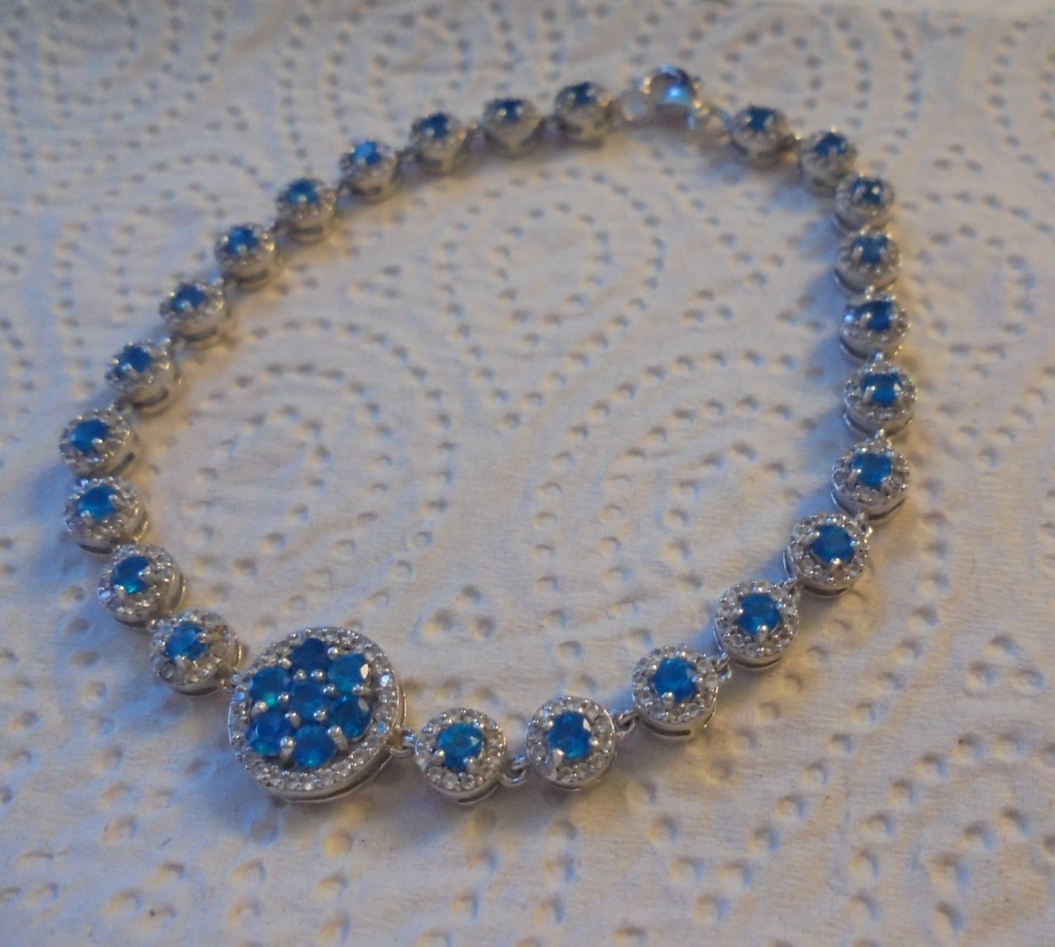 Armbänder & -reifen: Echtschmuck: Neonblauer Apatit-Silberarmband 19 cm – Neu (gemäss Beschreibung) aus Zuchwil von maumauchi 2