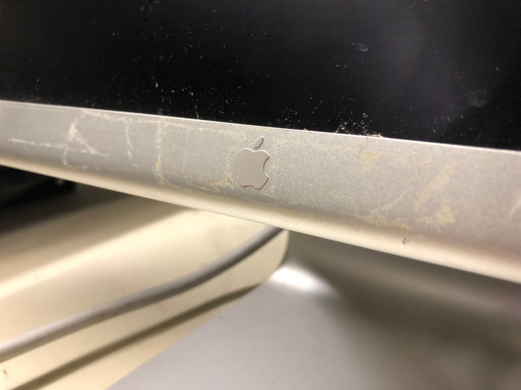 Apple Monitor: Apple Mac Cinema Display A1081 (Bildschirm) – Difettoso da Hinterkappelen venduto da atomschnee 3