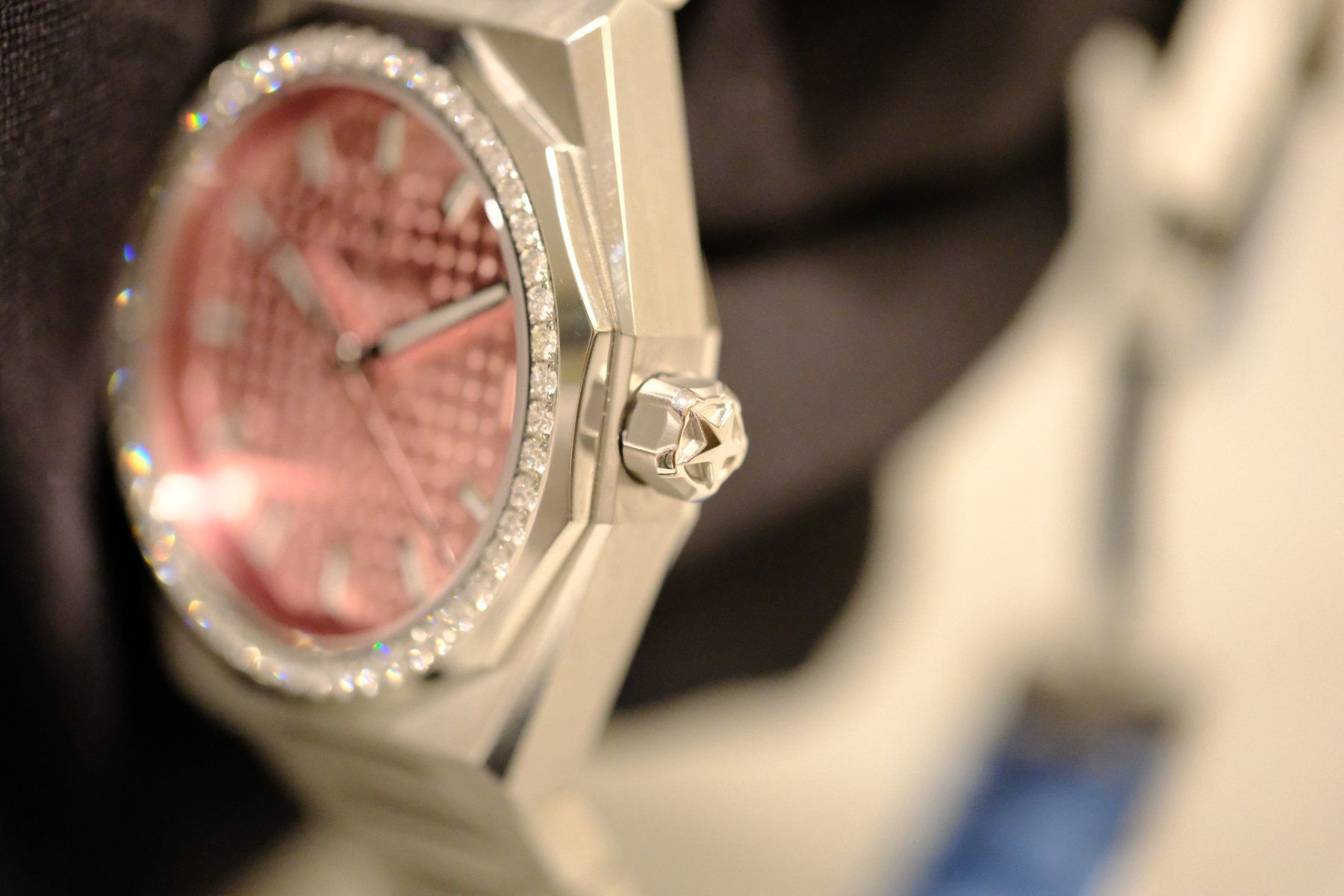 Zenith Uhren: Zenith Defy – Neu und originalverpackt aus Zermatt von Schindler_Zermatt 1