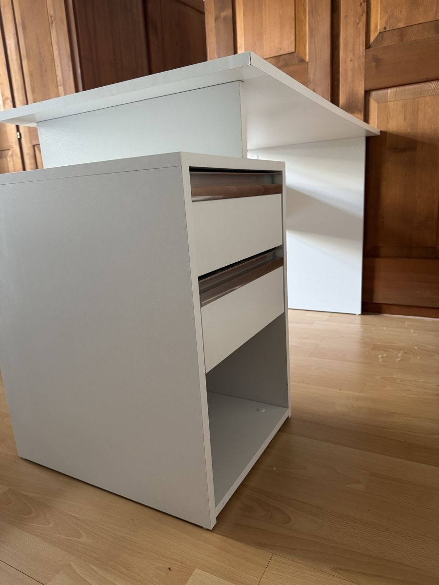 Schreibtische: Weisser Pult mit Schubladen – Gebraucht aus Zürich von sara.h.22 4