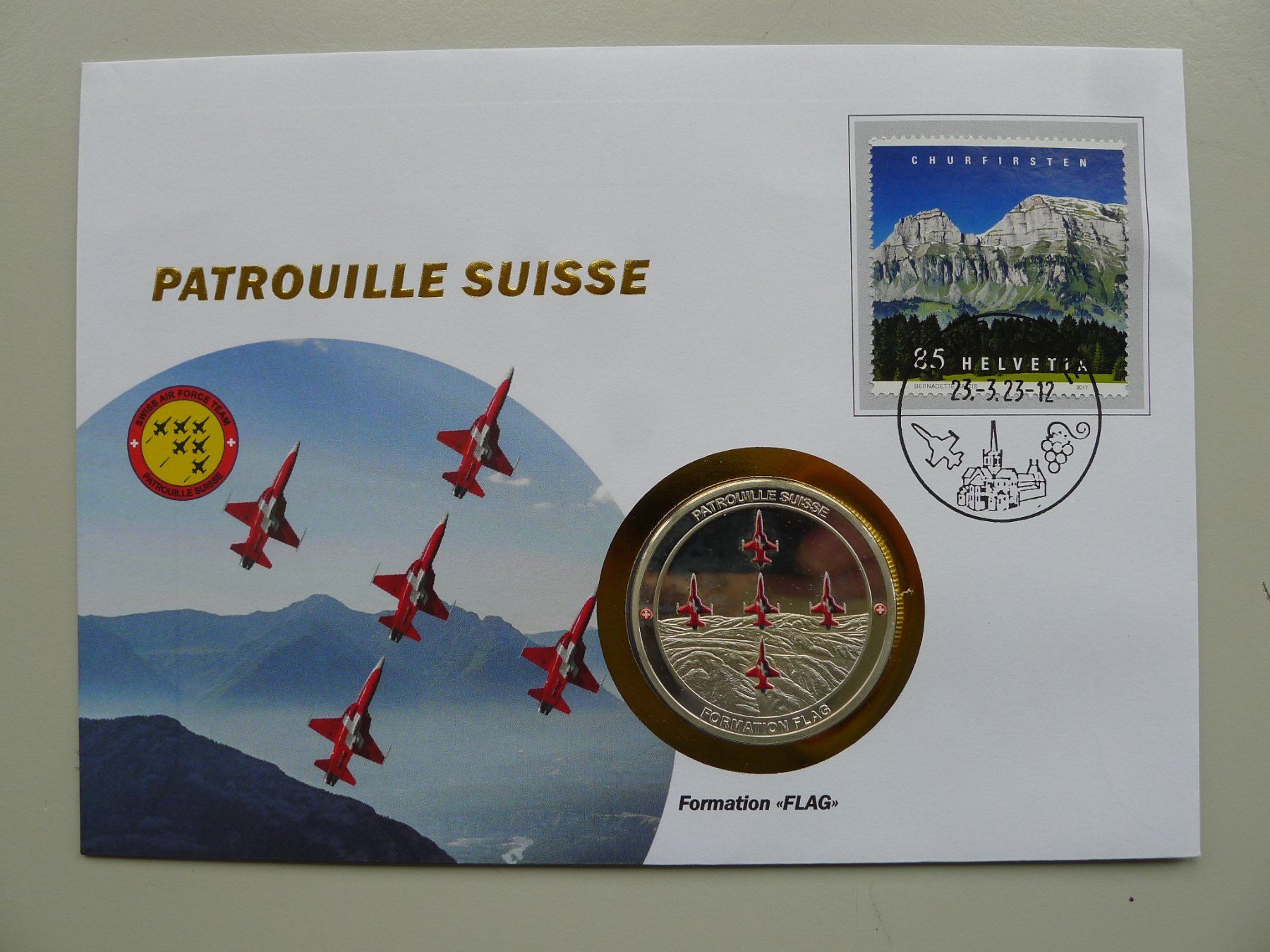 Tutti i francobolli: 2023, Patrouille Suisse Numisbrief "Formation FLAG" – Usato da Sursee venduto da Luzernerraute