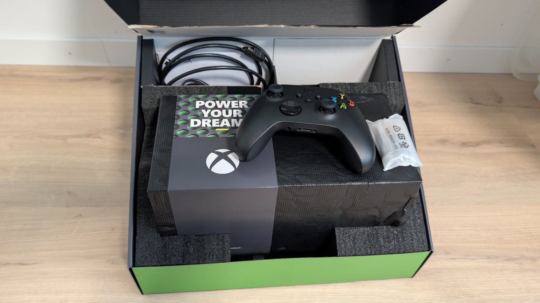 Microsoft Consoles: X-Box Series X 1TB – D'occasion à Solothurn par wincrash