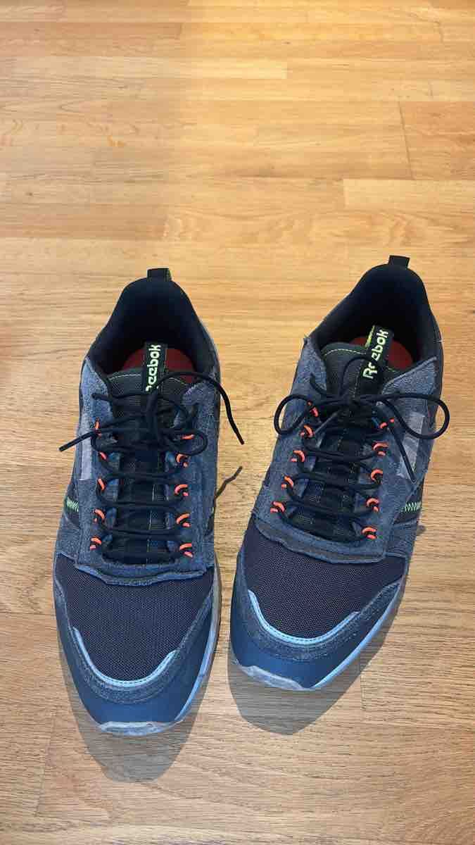 Reebok Scarpe da uomo: Reebok Classics Top Zustand – Usato da Zürich venduto da ale_wm6l