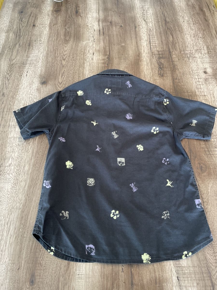 Billabong Camicie, T-shirt & Polo: Chemise Billabong à fleurs taille S – Usato da Yverdon-les-Bains venduto da mar_hg5t 4