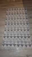 Moderner Teppich mit Dreiecken Boho waschmaschiene waschbar