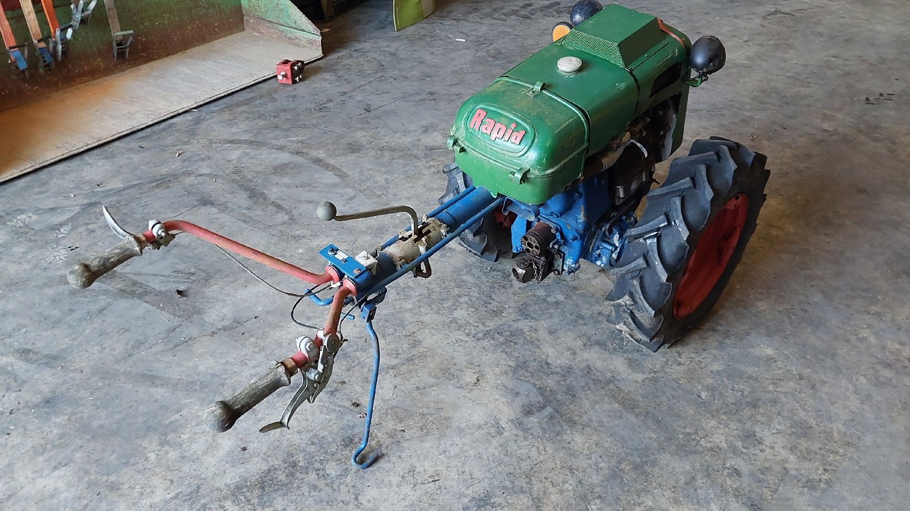 Rapid Tutte le macchine: Rapid Spezial, Einachser, Motormäher, Scheunenfund – Difettoso da Siblingen venduto da Bacherach2 2