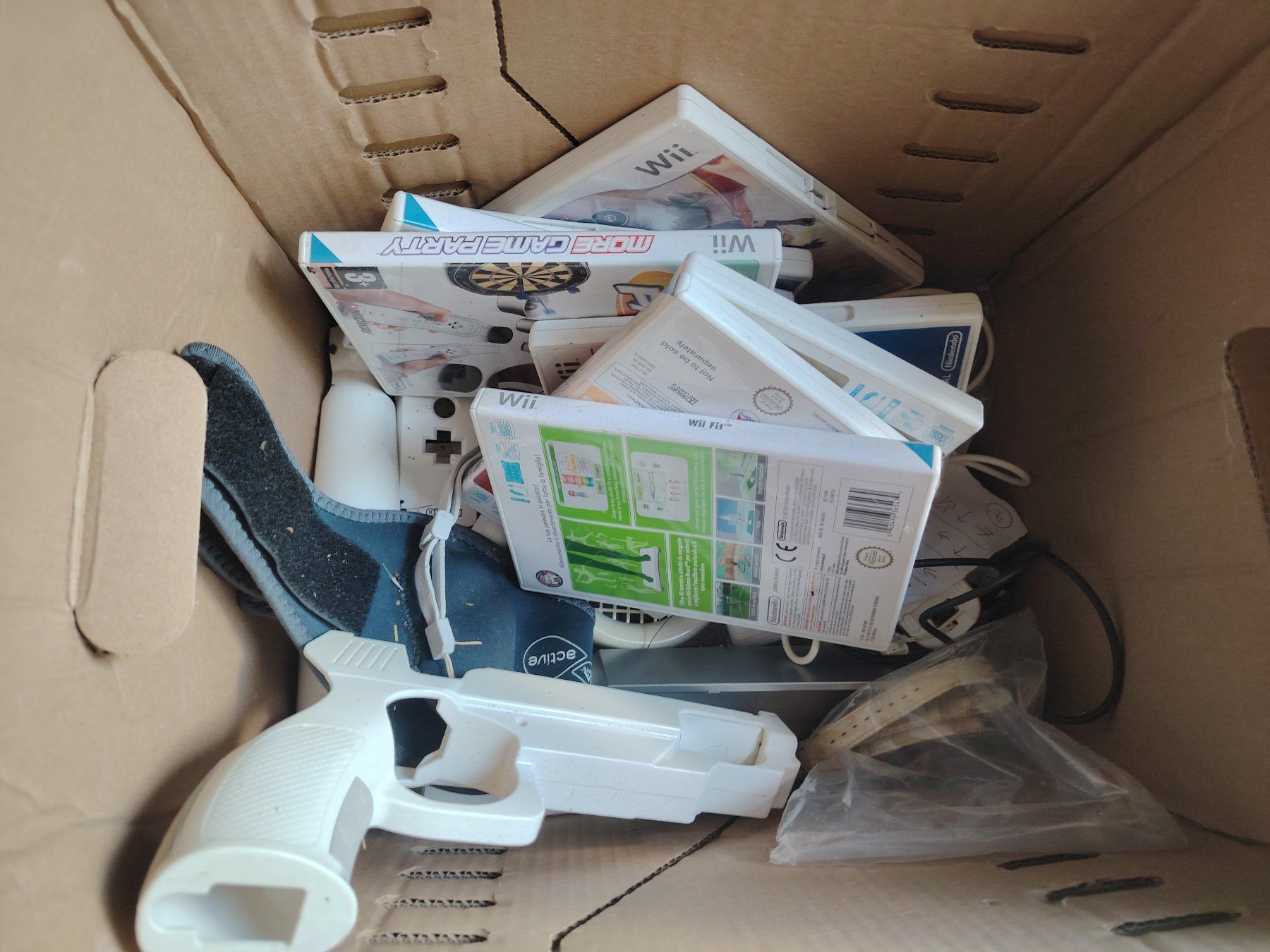 Nintendo Consoles: Wii mit balaceboard – D'occasion à Torre par fku_92pw 2