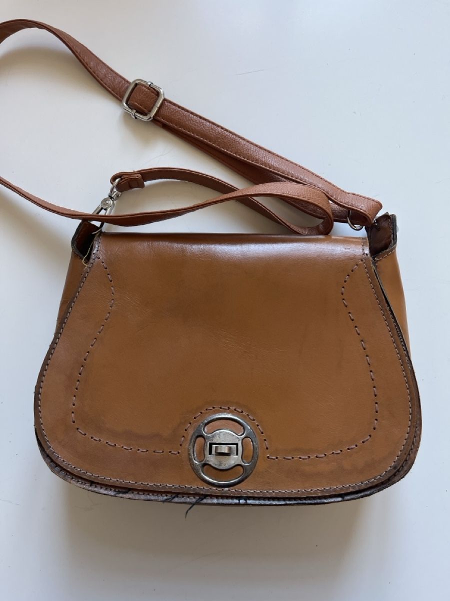 Borse da donna: Schulterträger aus Vintage-Hartleder – Usato da Riva San Vitale venduto da V.IP