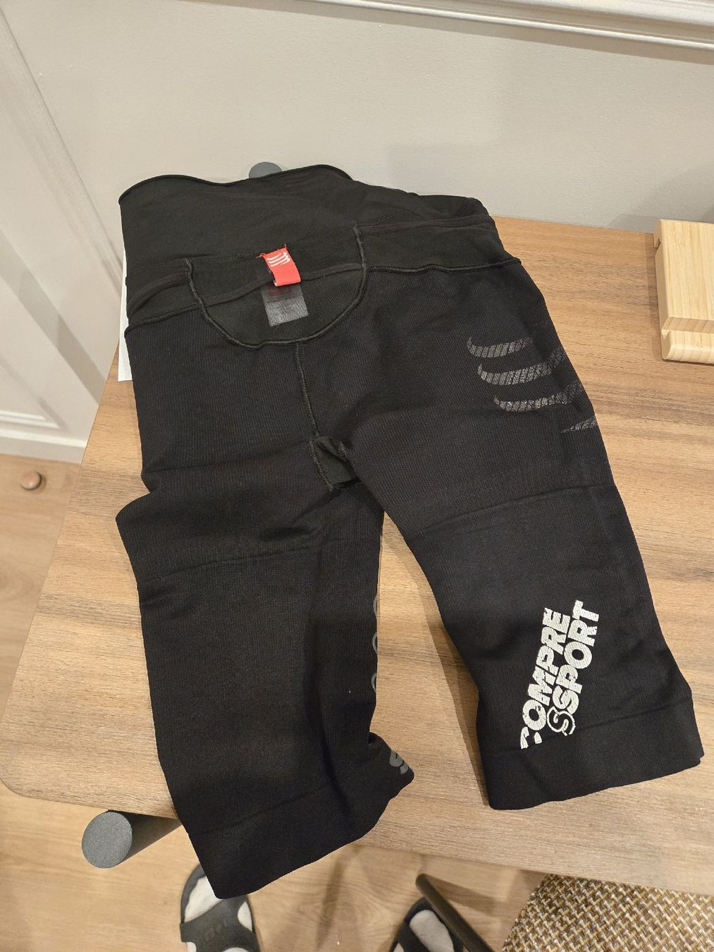 Compressport Pantaloni: TRAIL UNDER CONTROL S COMPRESSPORT – Usato da Lausanne venduto da Lennox09 1