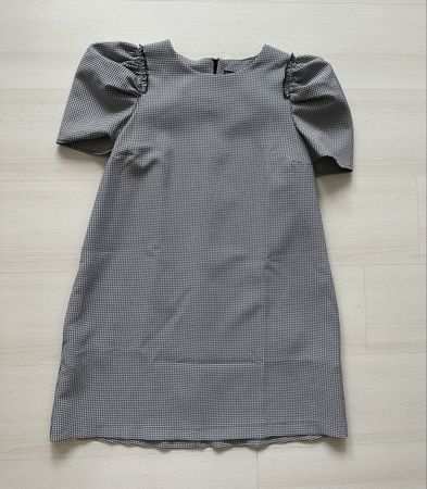 Robe à carreaux ZARA, manches bouffantes - L - Neuve!