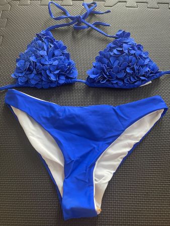 Neu Bikini Königsblau mit Blumen Gr M
