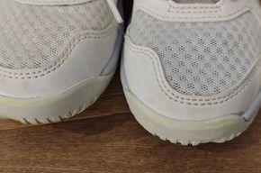 Asics Scarpe per ragazzi: Asics Hallenschuhe Gr. 33.5 – Usato da Oberhofen AG venduto da iitf2020 2