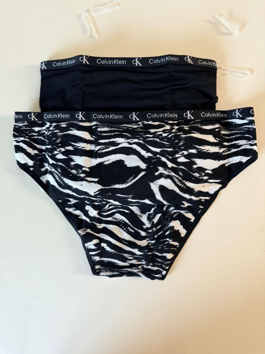 Calvin Klein Altra biancheria intima: CALVIN KLEIN, Slips, Grösse S, 2 Stück Schwarz/Schwarz-Weiss – Nuovo e nell'imballaggio originale da Rudolfstetten venduto da gst_g7xl 5