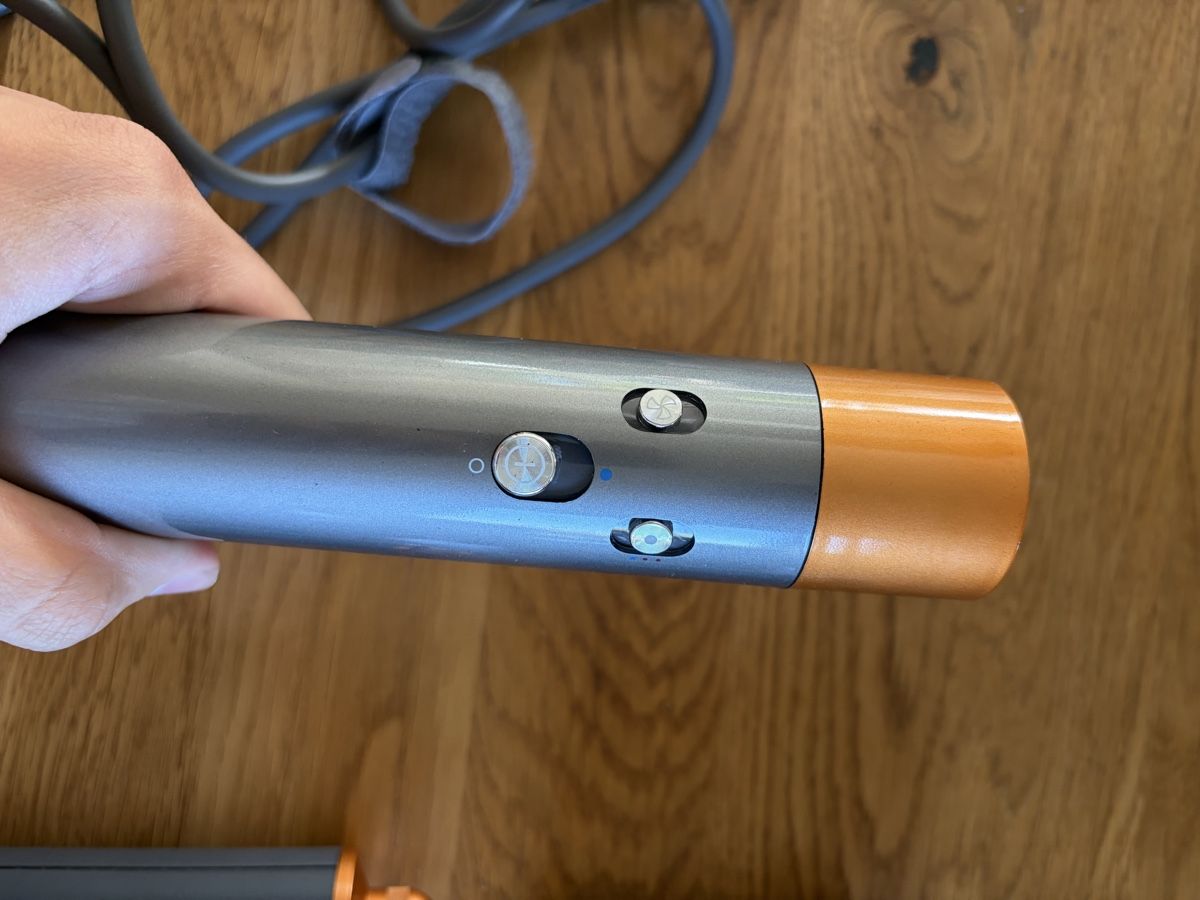 Dyson Asciugacapelli: Dyson airwrap  – Difettoso da Frutigen venduto da Magnum_104 3