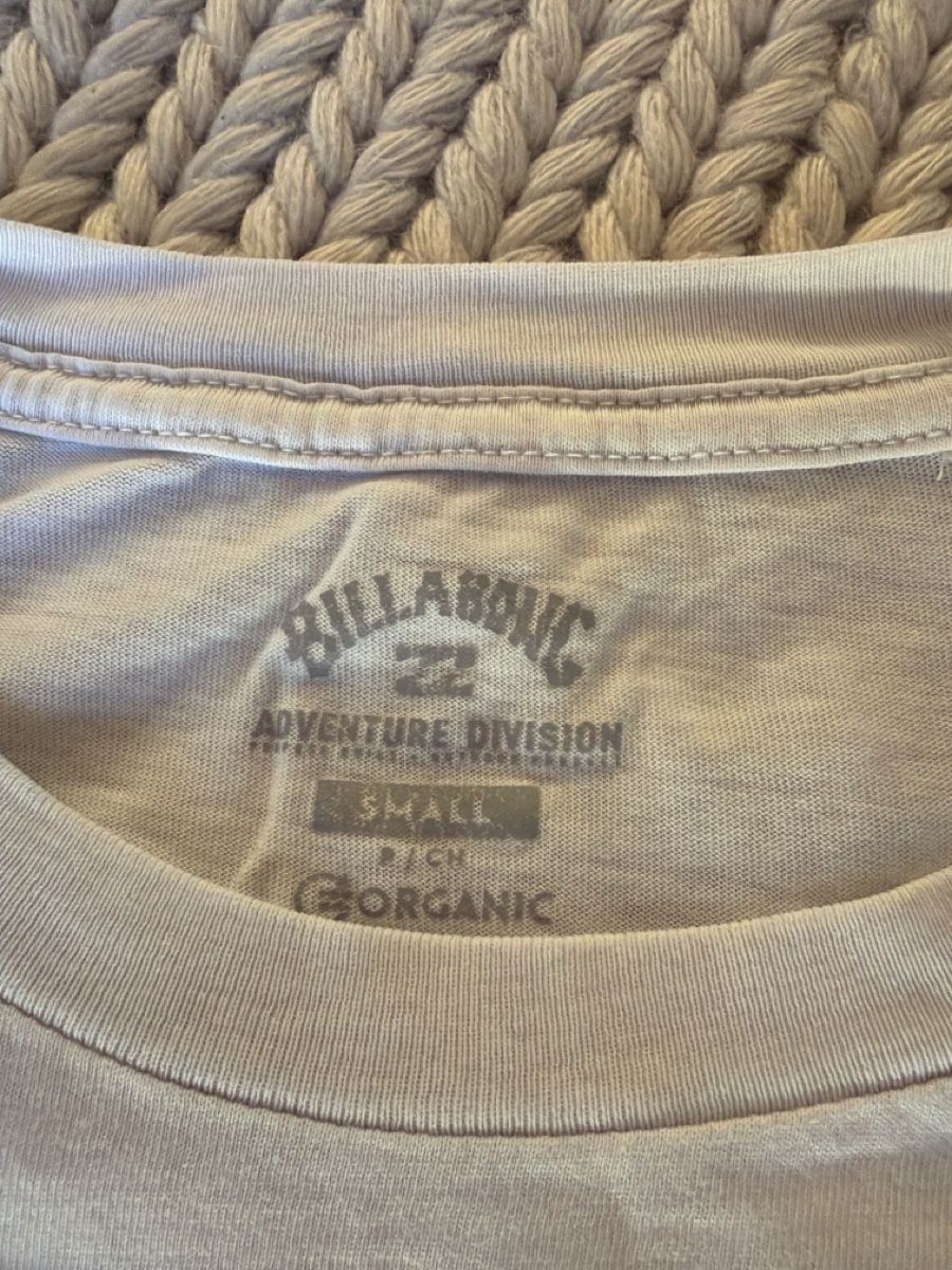Billabong T-Shirts: Billabong T-Shirt – Gebraucht aus Bichwil von and_9wqf 2