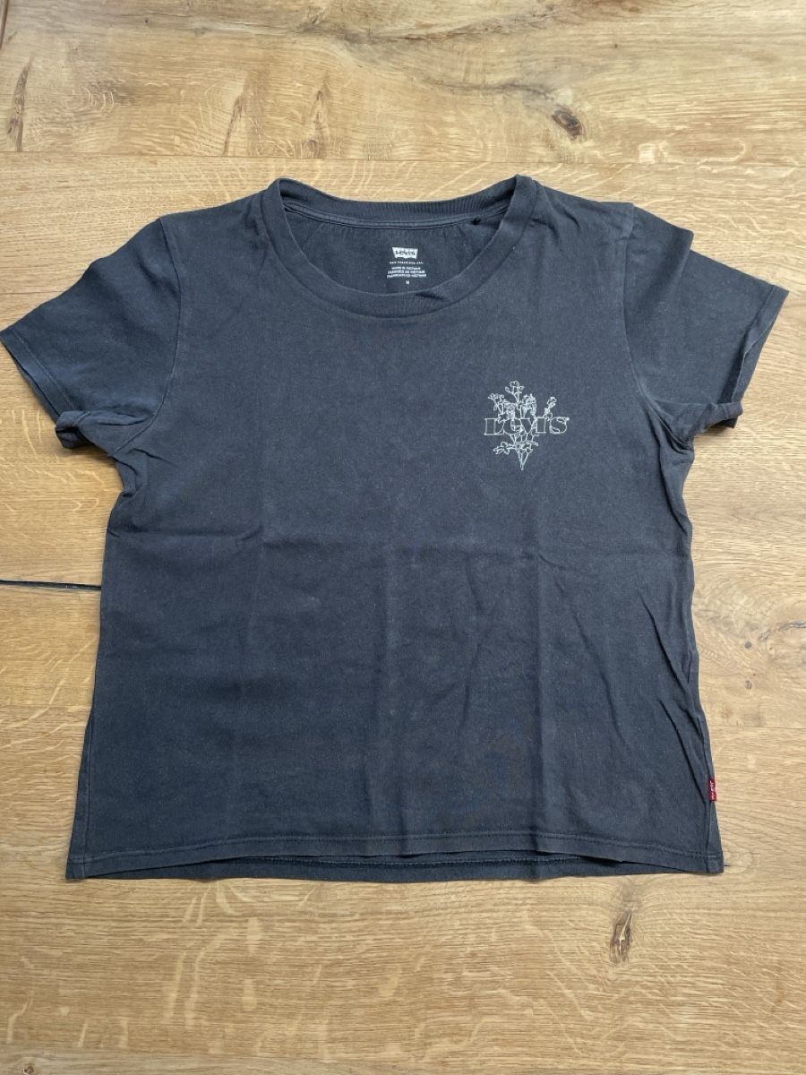Levi's T-shirt: Levis Shirt M – Usato da Thun venduto da nie_8v9b