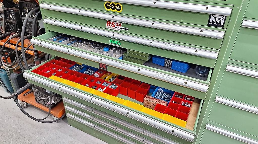 Schränke: Schubladenstock – Gebraucht aus Moosleerau von FACH13 4