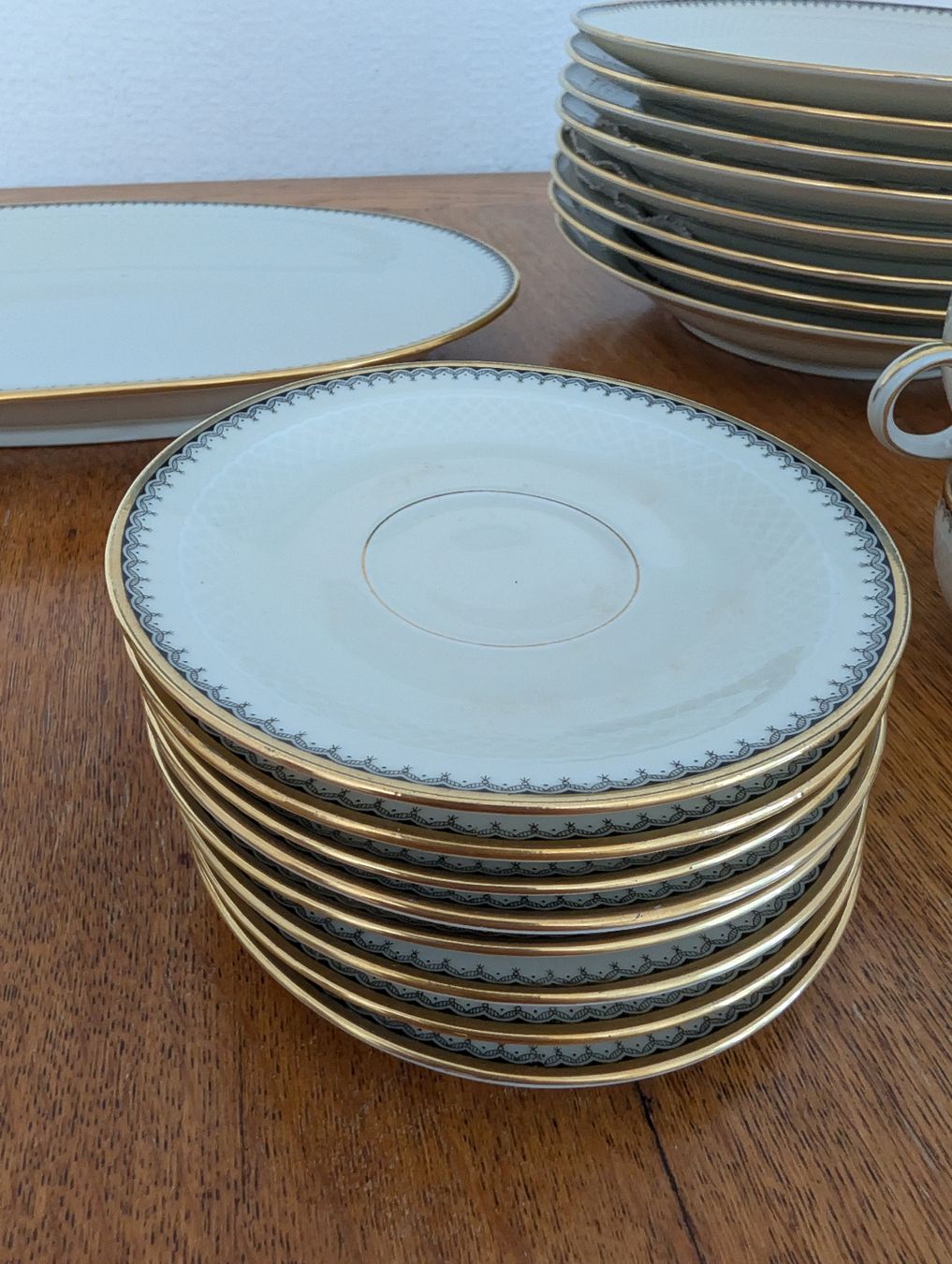 Eschenbach Set di piatti: Eschenbach Roswitha Kaffeeservice /Geschirr goldrand – Usato da Bern venduto da sko_mvy5 1