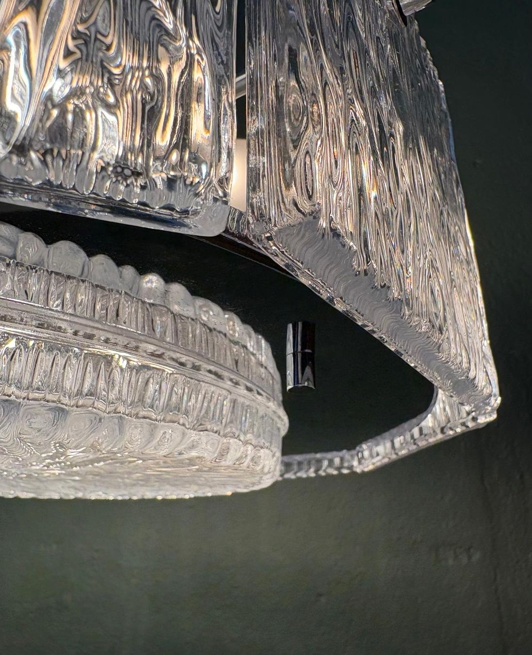 Kronleuchter & Deckenlampen: Deckenlampe Eisglas 60er Jahre Design – Gebraucht aus Riehen von twentymodern 7