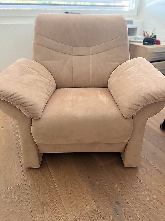 Poltrone: Bequemer Alcantara-Sessel in Beige – Usato da Birr venduto da Nattli82