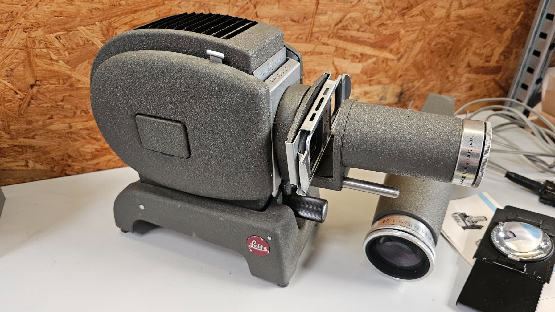 Leica Proiettori: Prado Projektor 250 – Difettoso da Koppigen venduto da Bracher_Mail-House 4
