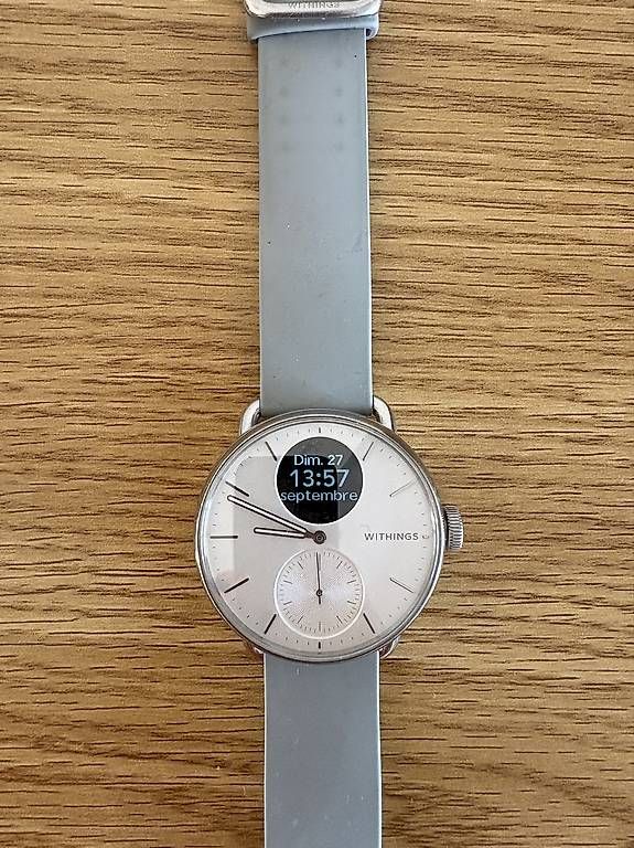Smartwatch: Withings Uhr mit Ladegerät – D'occasion à Zürich par sch_kqj7 1