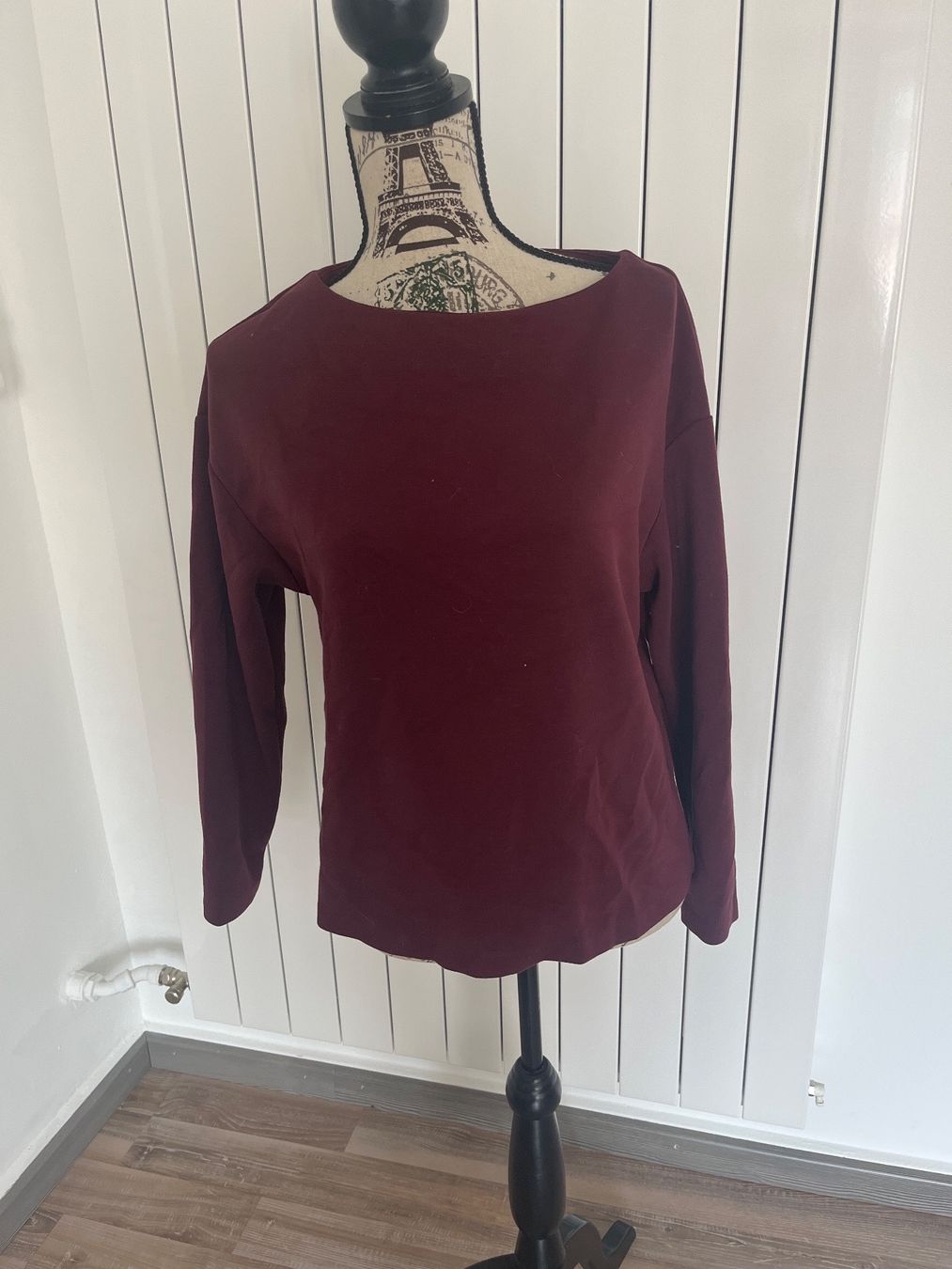 H&M Pullover & Sweatshirts: Pull bordeaux H&M – Gebraucht aus Le Locle von Mayd_h