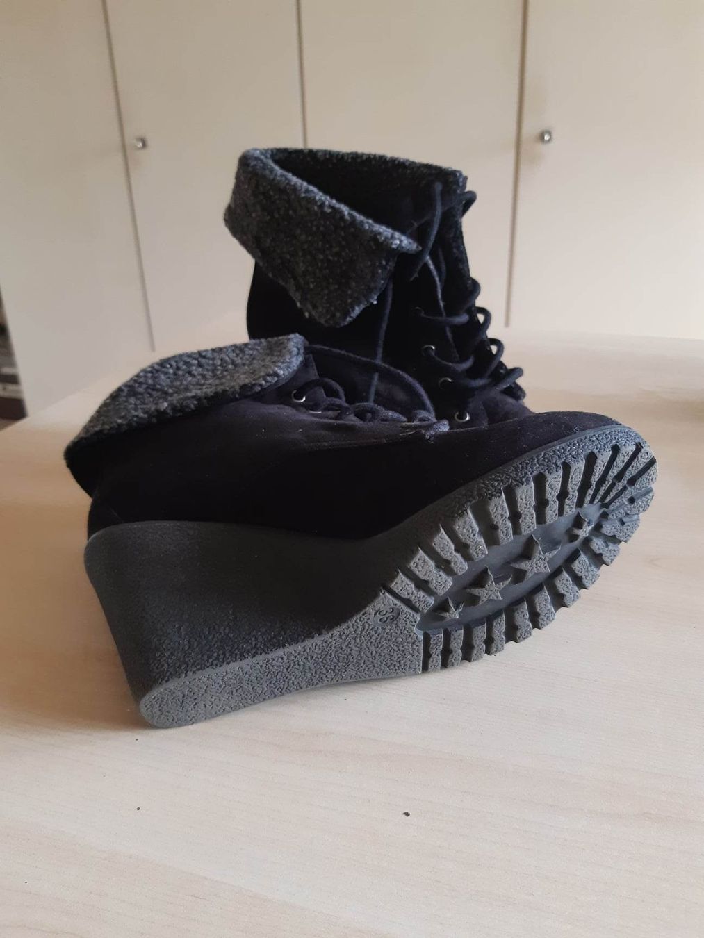 Scarpe da donna: Schwarze Stiefeletten mit Keilabsatz, Grösse 38 – Usato da Möhlin venduto da Simba4871 2