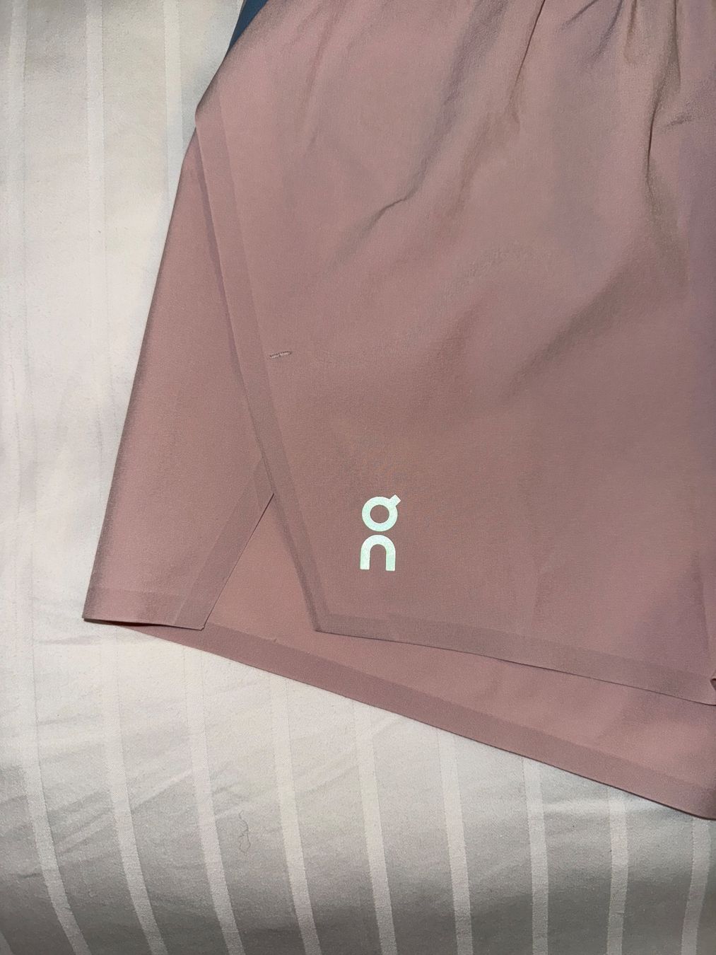 Hosen: Train shorts, On running – Neu und originalverpackt aus Anières von mar_q7wr 3