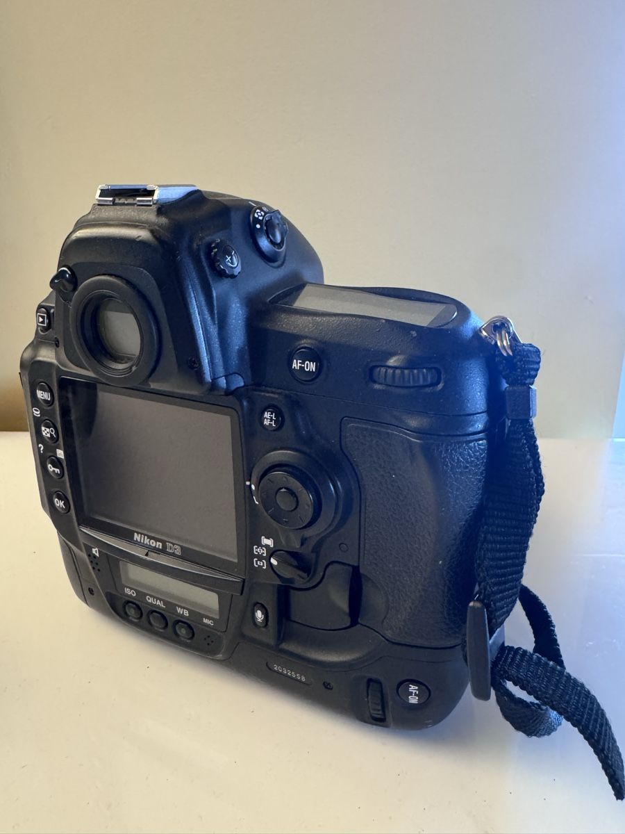 Nikon Fotocamera: Nikon D3 Spiegelreflexkamera – Usato da Männedorf venduto da Schoschel 1