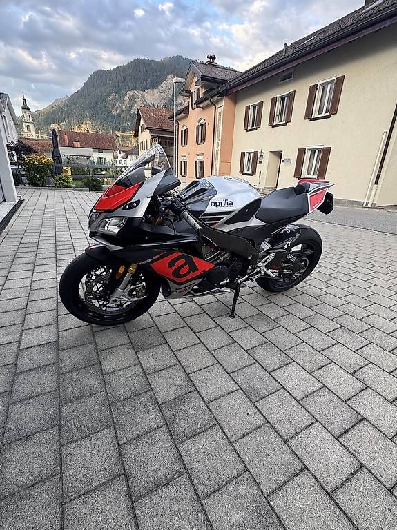 Strasse: Aprilia RSV4 RR – Gebraucht aus Rhäzüns von Dp0 2