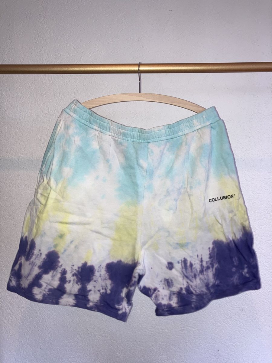 Pantaloni: Collusion tie dye shorts – Nuovo (secondo la descrizione) da Bern venduto da anj42