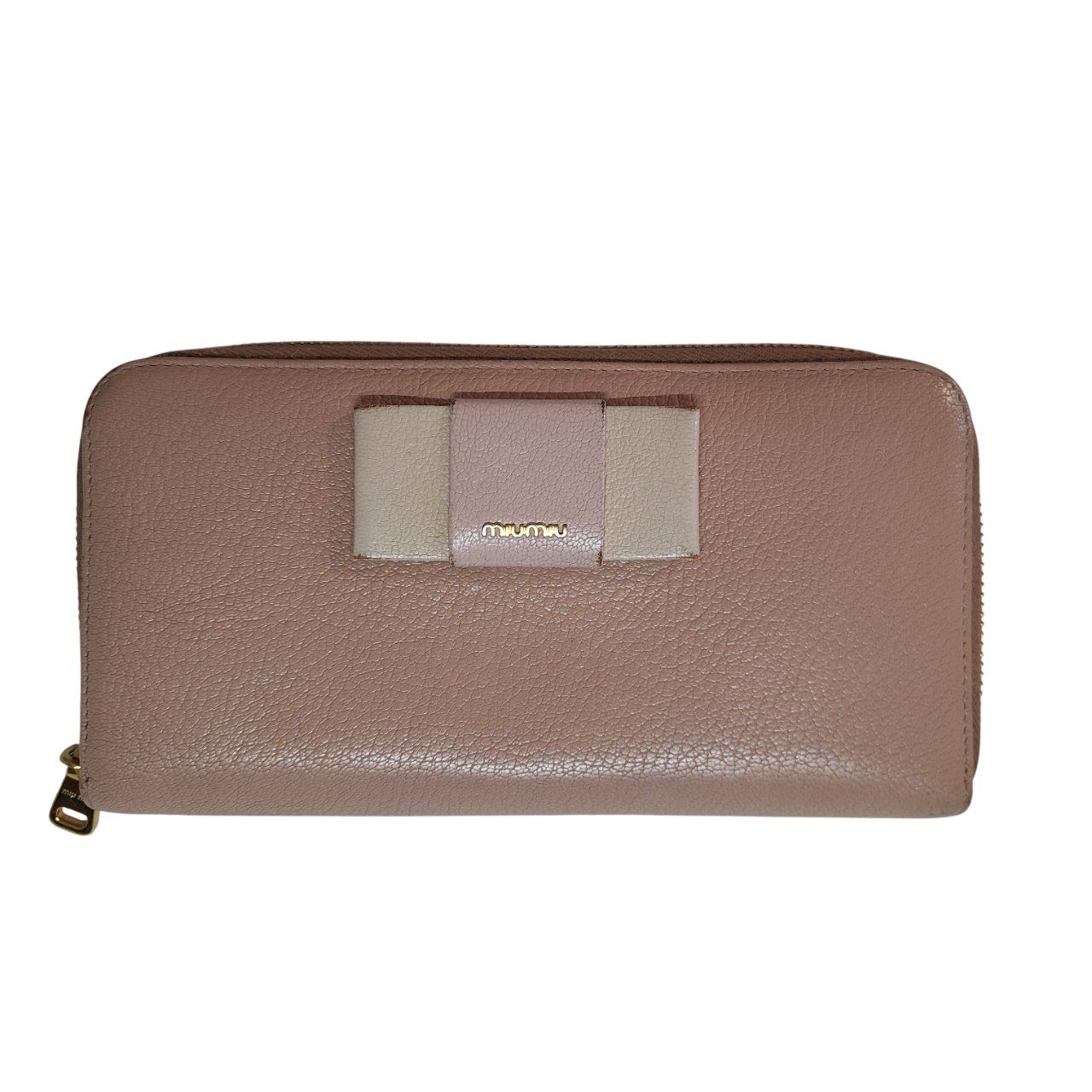 Miu Miu Portamonete: MIU MIU LOGO RIBBON ZIP AROUND WALLET – Usato da Kilchberg ZH venduto da mrmame