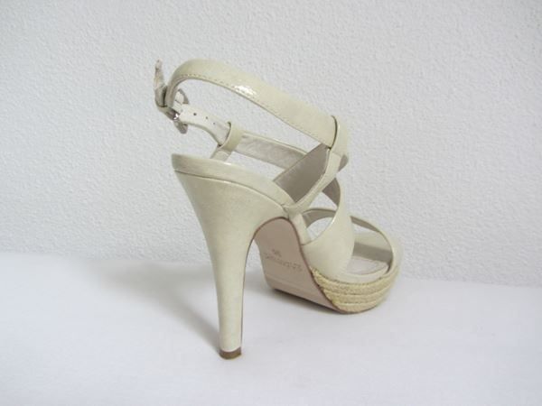 Damenschuhe: CAFE NOIR - Sandalette crème 35 – Gebraucht aus Zürich von Diazaio 2