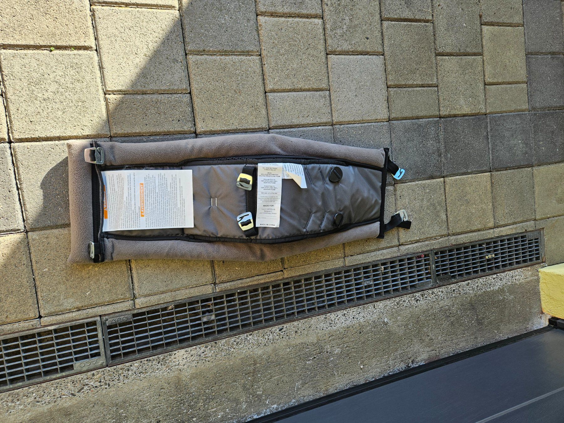 Amache: Thule Infant Sling 2021 – Usato da Neyruz FR venduto da JROL 1