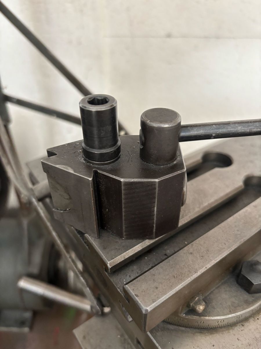 Schaublin Toutes les machines: Tour Schaublin 102 + accessoires  – D'occasion à St-Imier par ic.27 3