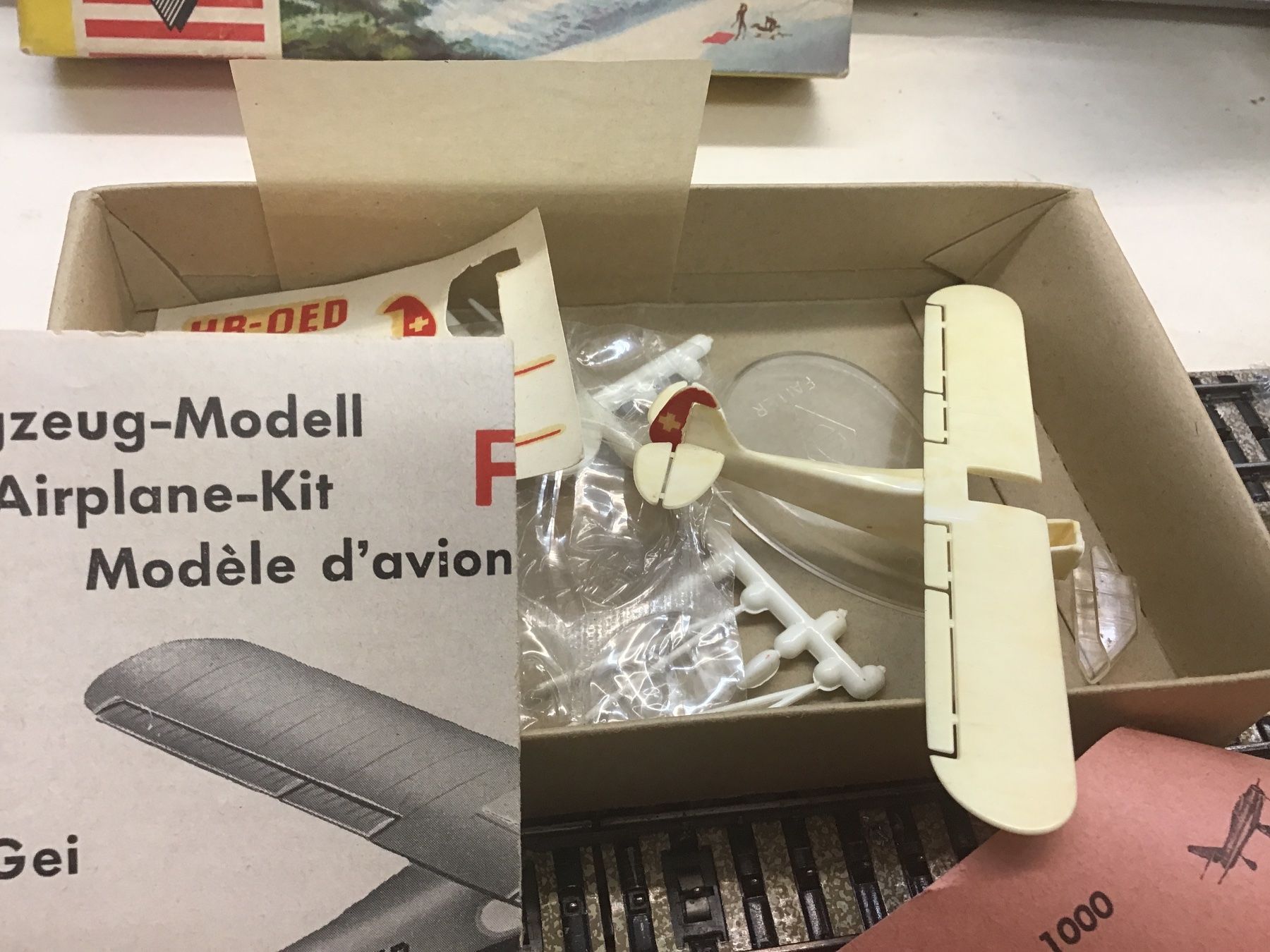 Faller Kit di modellismo & Modellini statici: Faller Geiger Piper HB-OED, Flugzeugmodell, komplett – Usato da Männedorf venduto da Spezial-Modelle 2