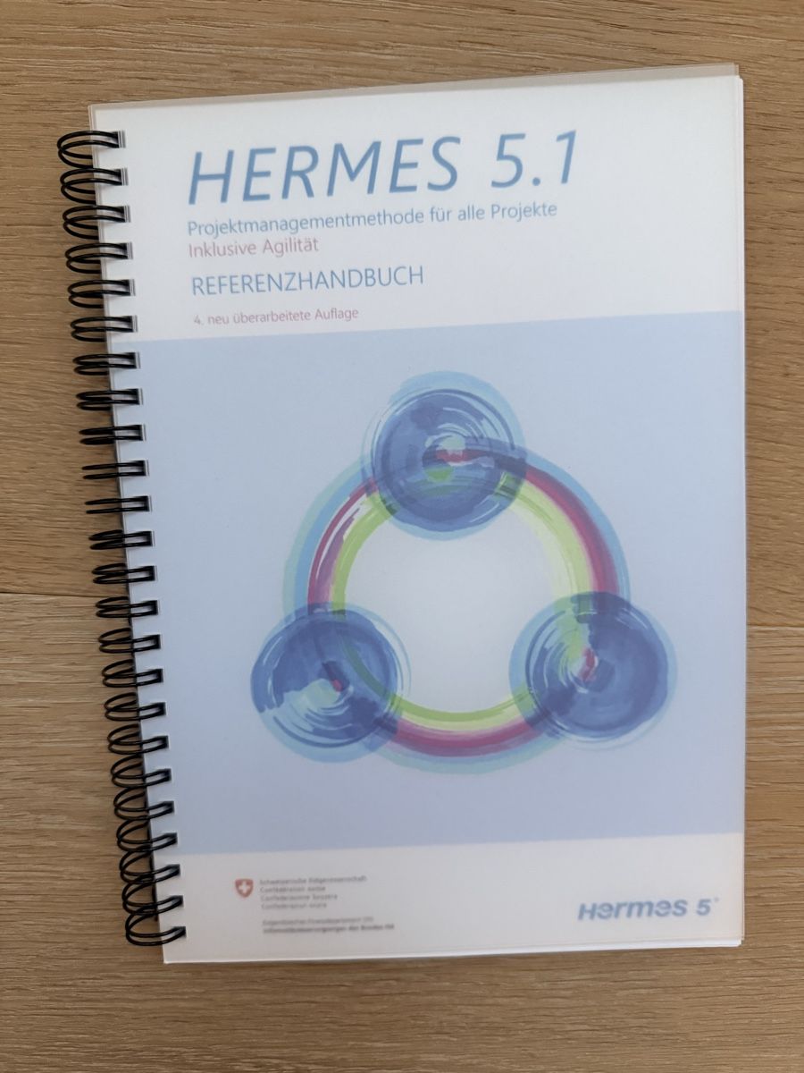 Libri: HERMES 5.1 Reference Book: Project Management Guide. – Usato da Spreitenbach venduto da Stefania.90