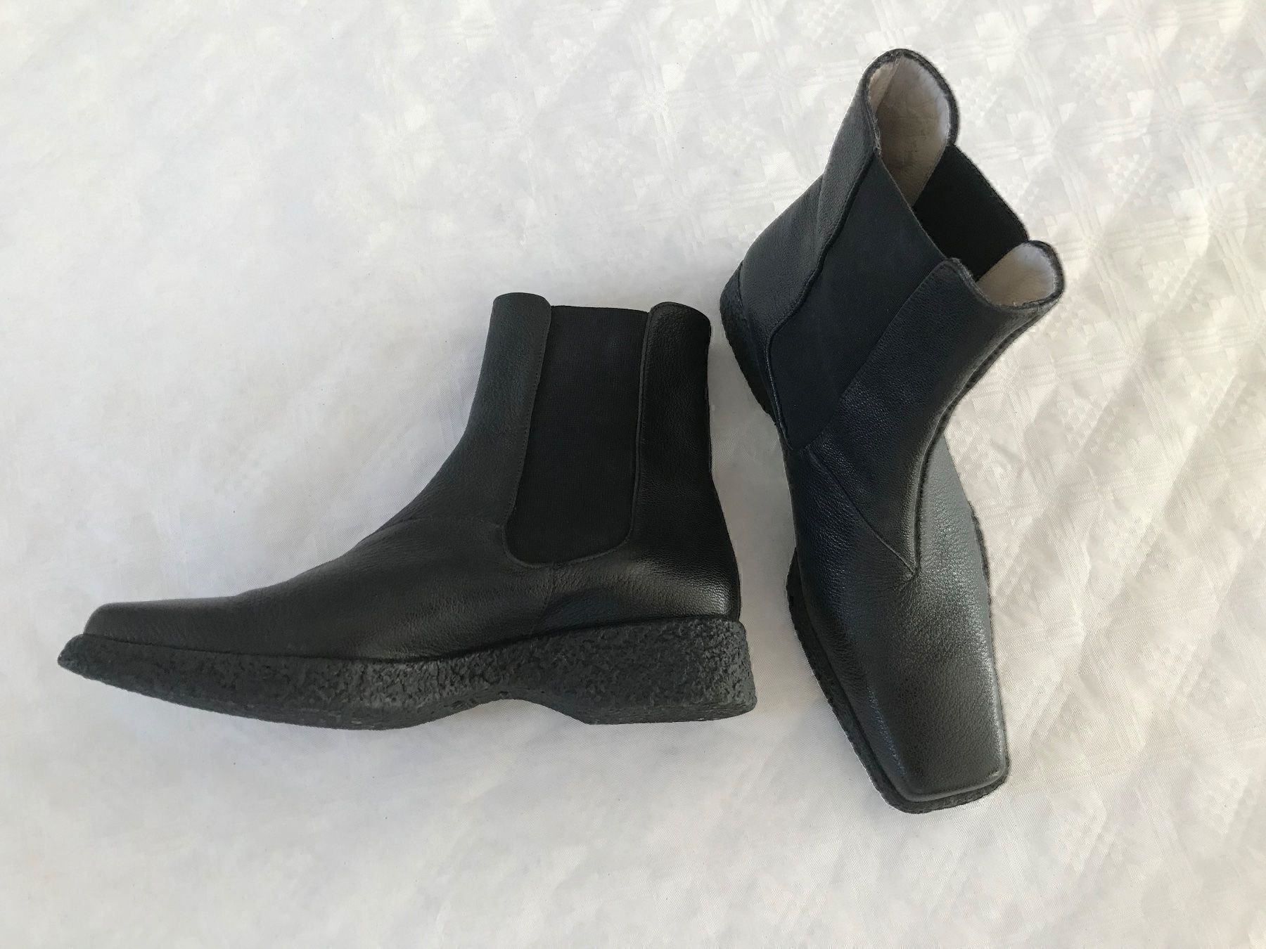 Hugo Boss Damenschuhe: Leder-Stiefeletten von BOSS, Gr. 36.5 – Neu (gemäss Beschreibung) aus Hünenberg See von spartakus02 2