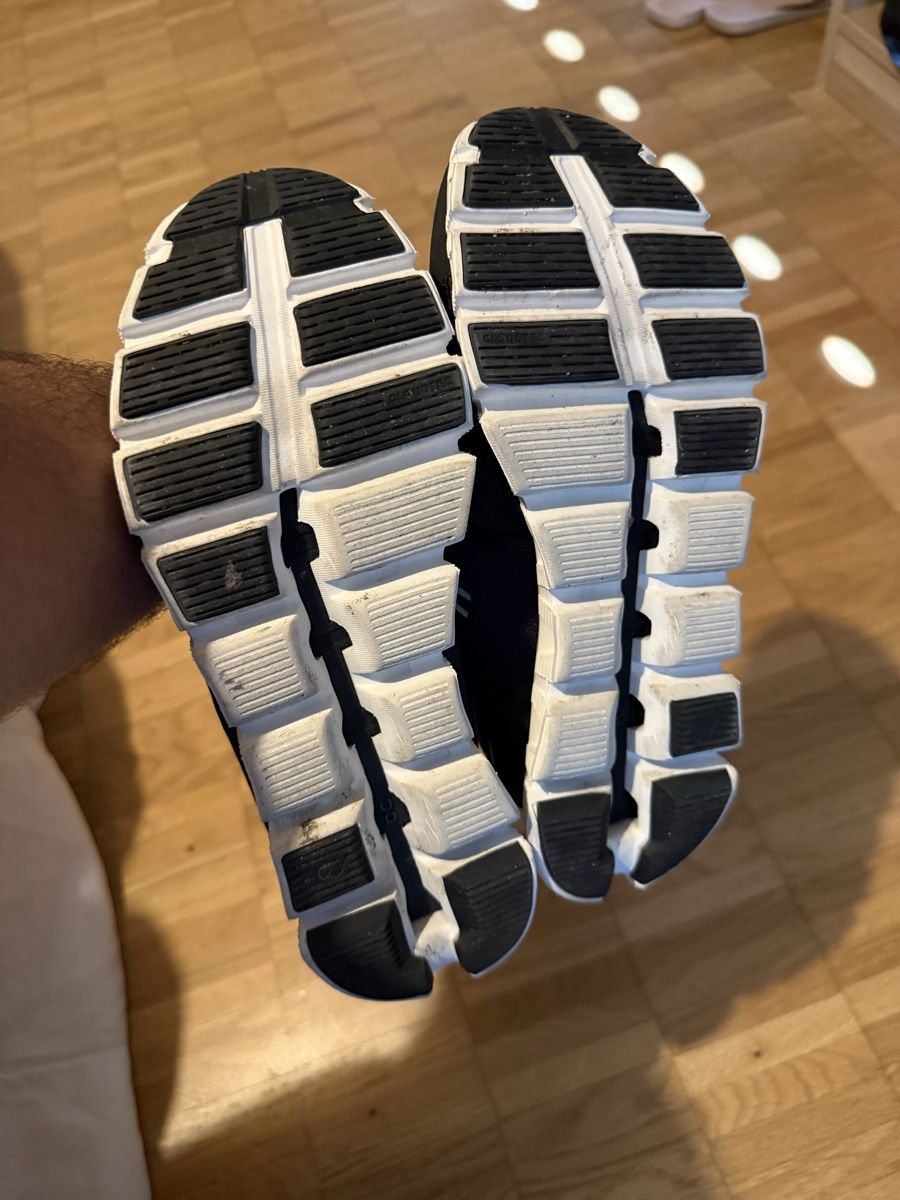 On Scarpe da uomo: On shoes for man – Usato da Aarau venduto da Kytzu 1
